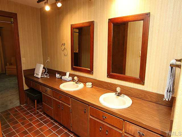 7208 North Ridge Drive Raleigh, NC 27615 - Photo 8 of 14 Photo 8