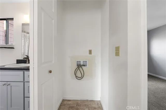 wooden floor and closet in a room