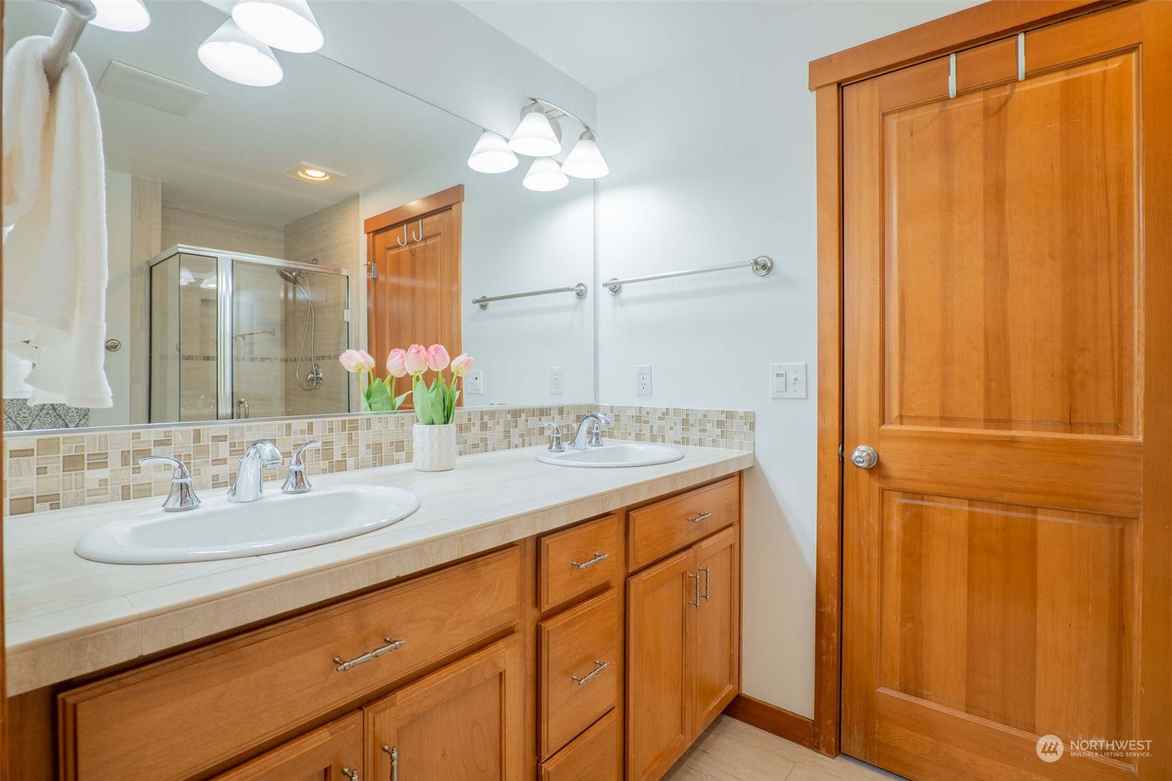 1614 North 46th Street, Unit A Seattle, WA 98103 - Photo 22 of 34