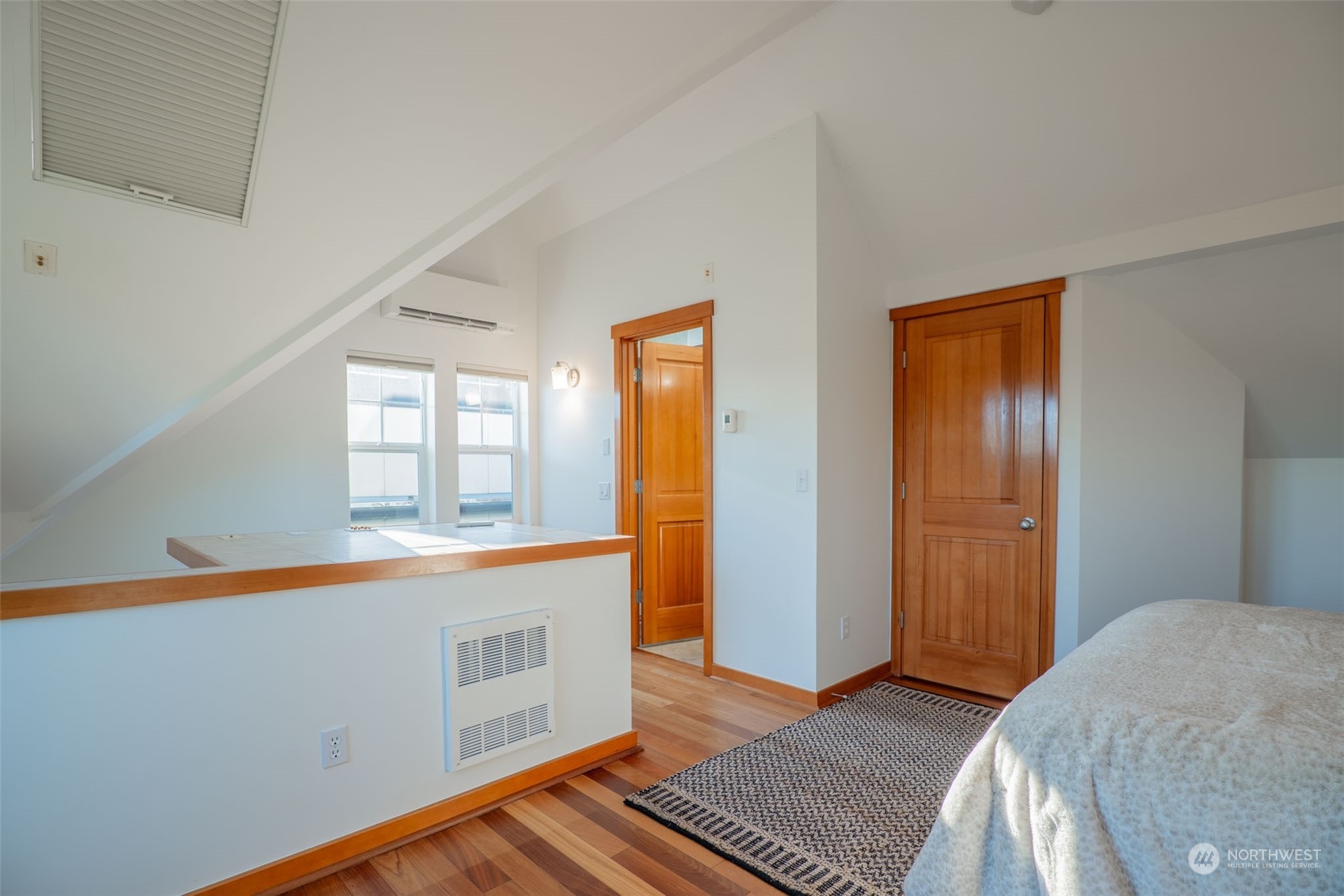 1614 North 46th Street, Unit A Seattle, WA 98103 - Photo 24 of 34