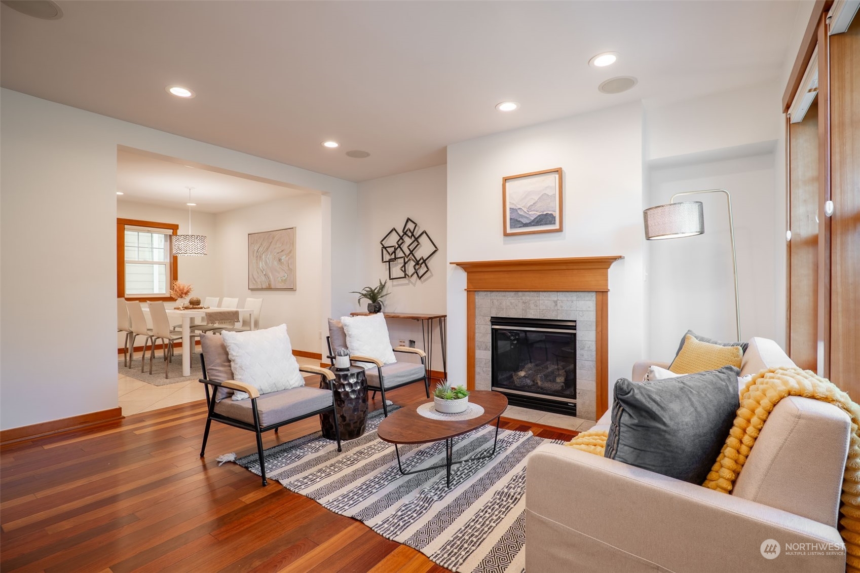 1614 North 46th Street, Unit A Seattle, WA 98103 - Photo 4 of 34