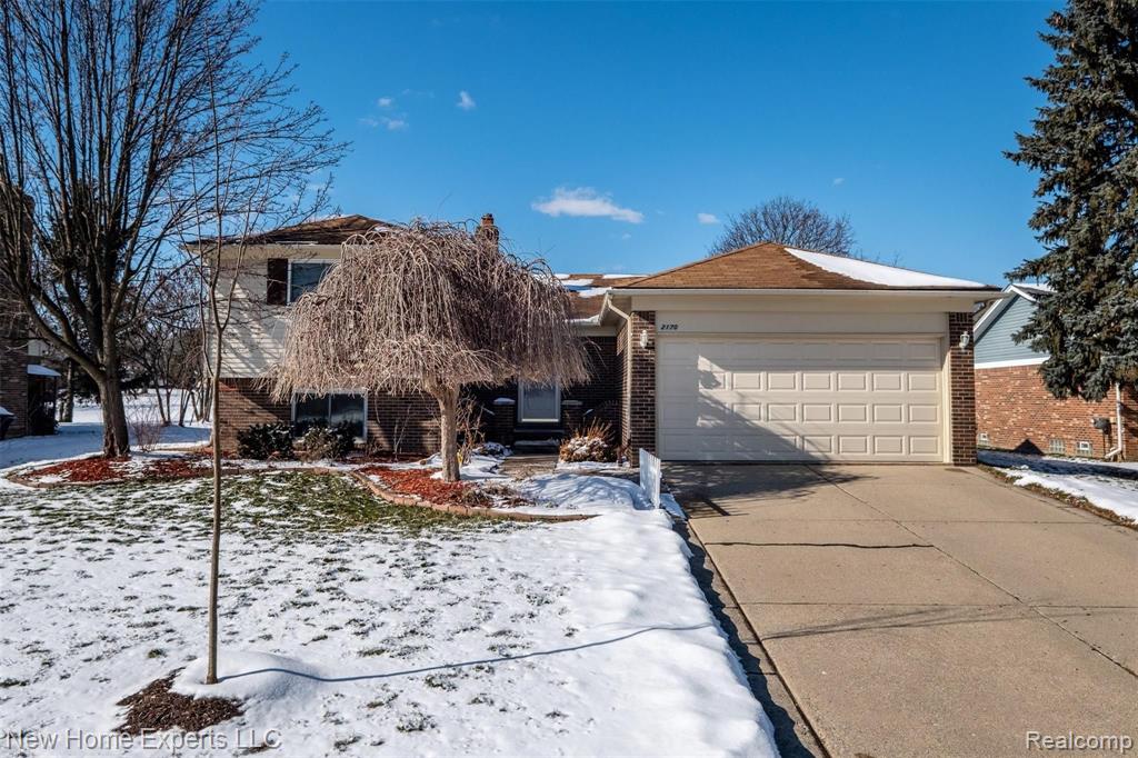 2170 Highsplint Drive Rochester Hills, MI 48307 - Photo 1 of 26
