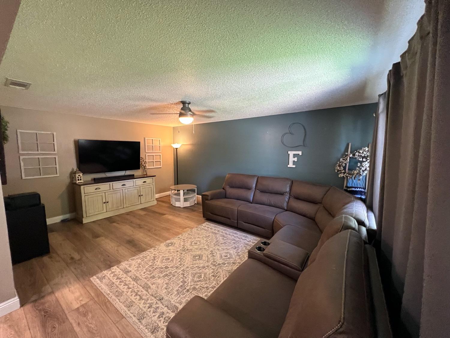 3156 Nottingham Avenue Merced, CA 95340 - Photo 5 of 31 Gallery Image 5