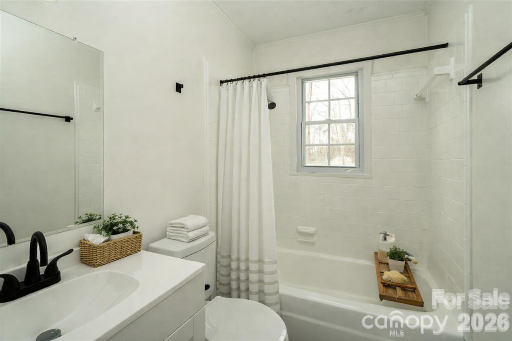 3115 Crestview Drive Florence, SC 29501 - Photo 20 of 35 a bathroom with a toilet a sink and a bathtub