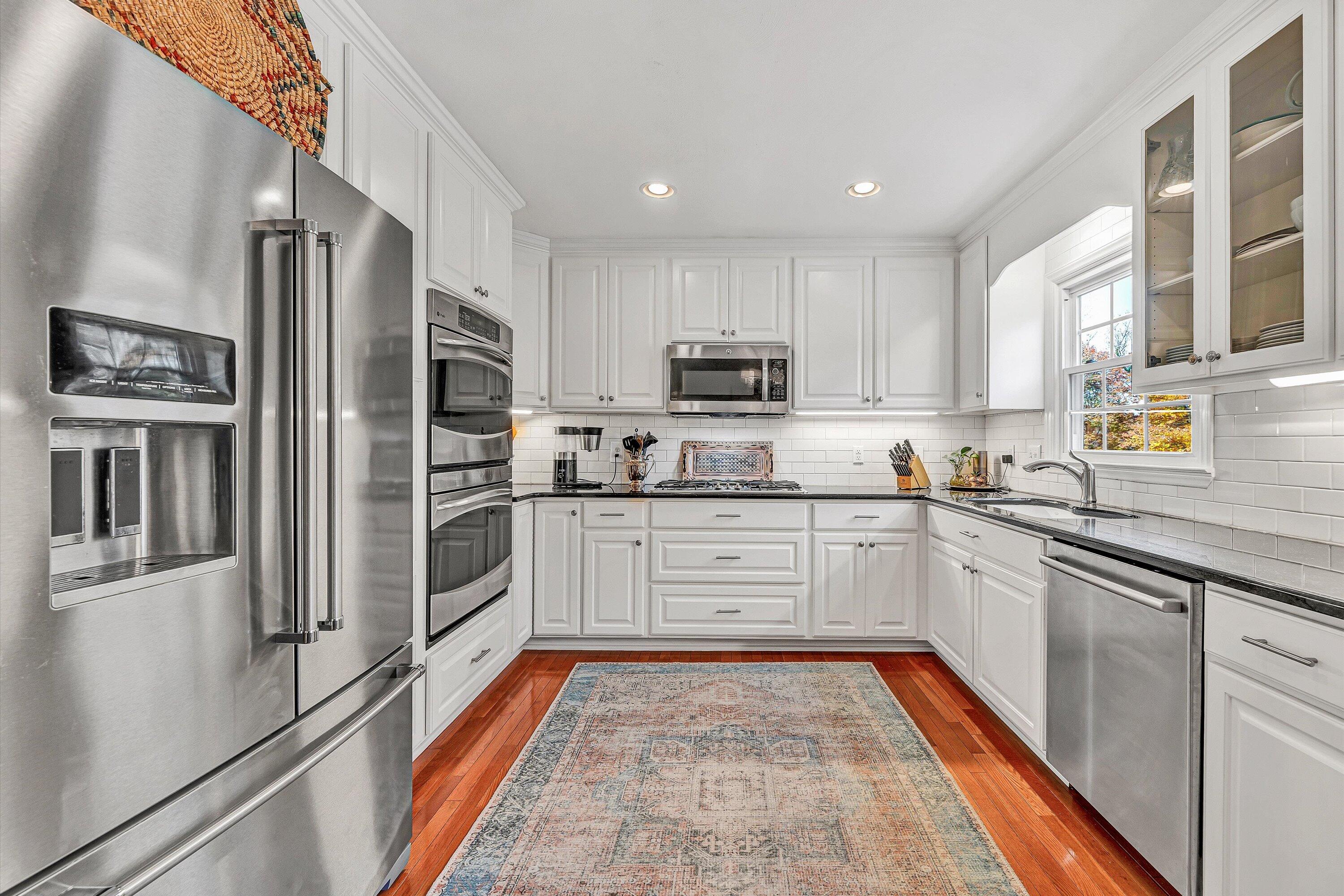 727 White Oak Road Southwest Roanoke, VA 24014 - Photo 14 of 52 21-DSC00156