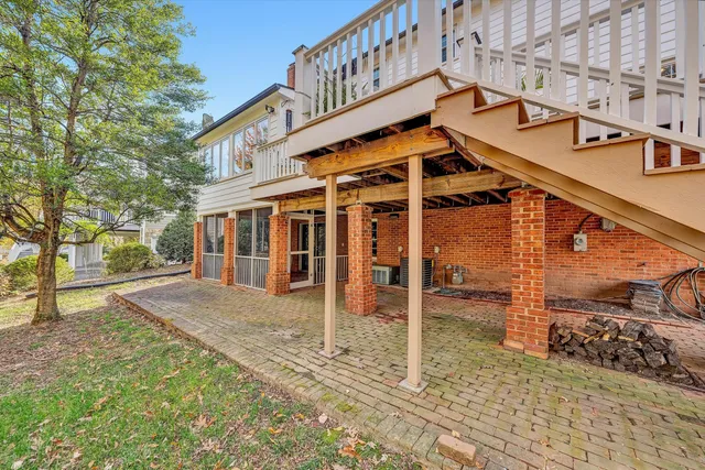 $819,900 | 727 White Oak Road Southwest, Roanoke, VA 24014