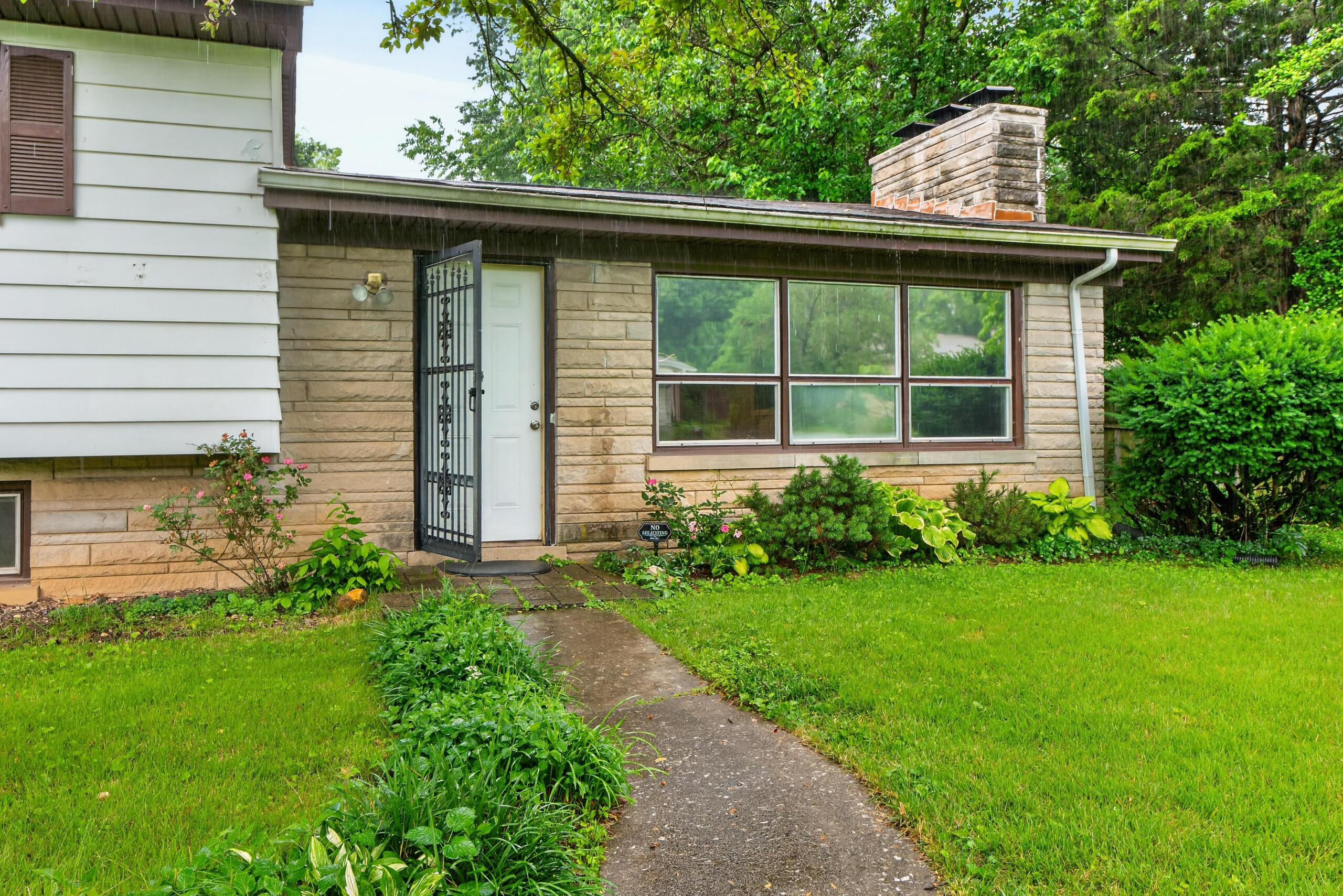 1804 Ranier Drive Lexington, KY 40505 - Photo 4 of 32 1804ranier04