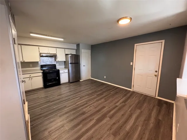 $1,000 | 1050 Farm To Market Road 970, Unit C, Florence, TX 76527