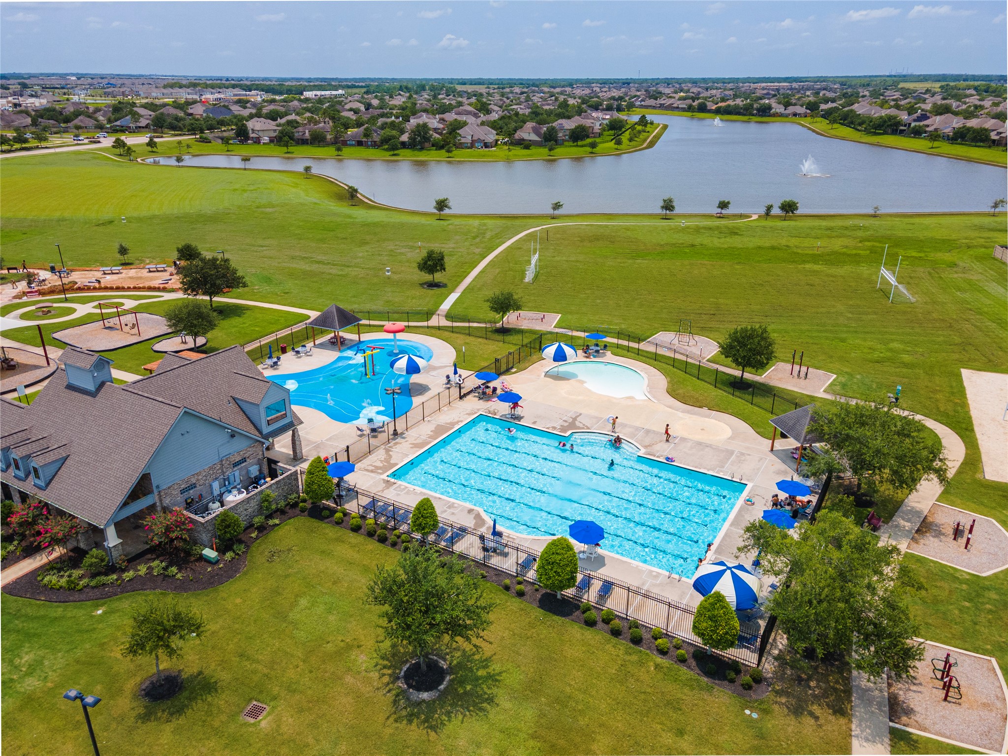 9906 Bezeled Cir Lane Rosharon, TX 77583 - Photo 23 of 26
