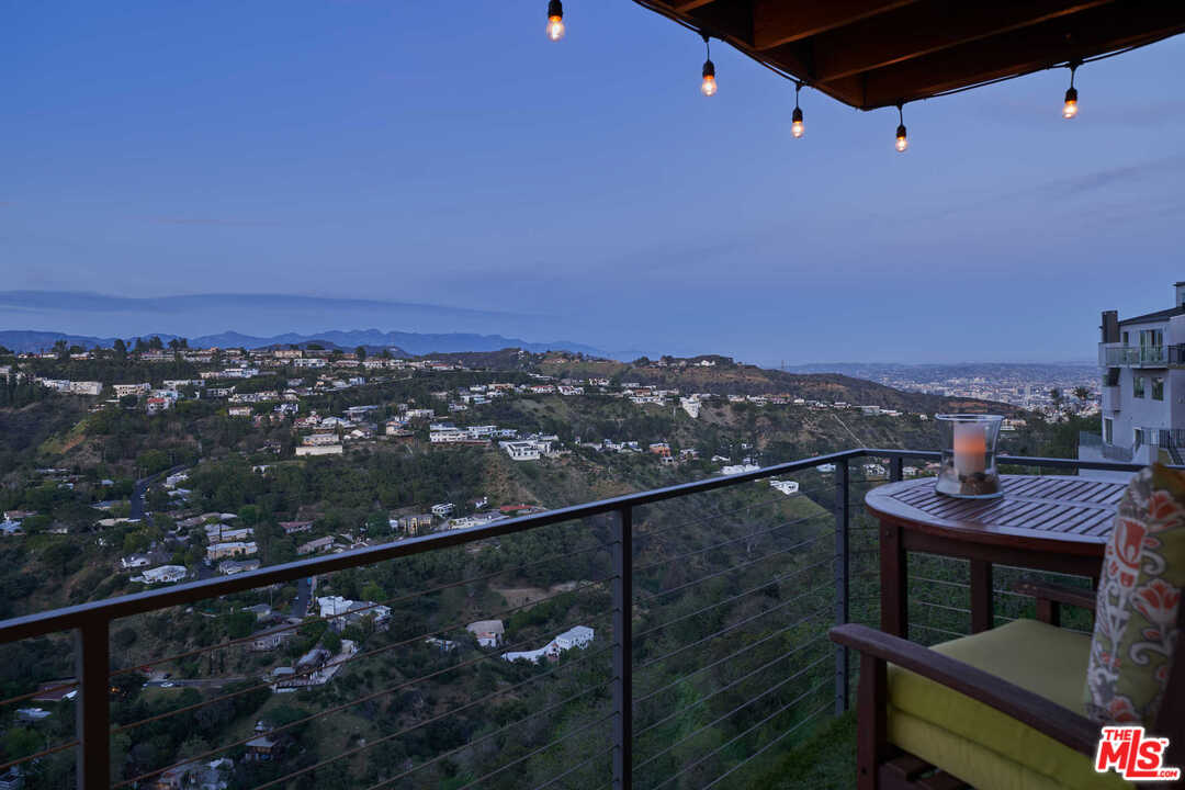 2150 Beech Knoll Road Los Angeles, CA 90046 - Photo 13 of 43