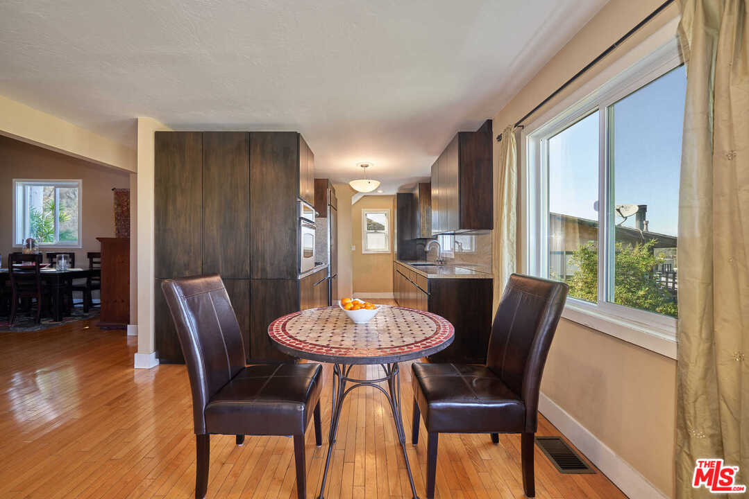 2150 Beech Knoll Road Los Angeles, CA 90046 - Photo 15 of 43