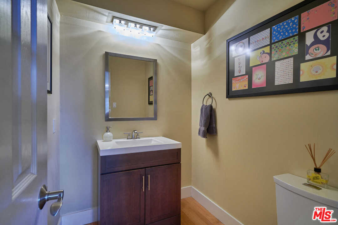 2150 Beech Knoll Road Los Angeles, CA 90046 - Photo 19 of 43