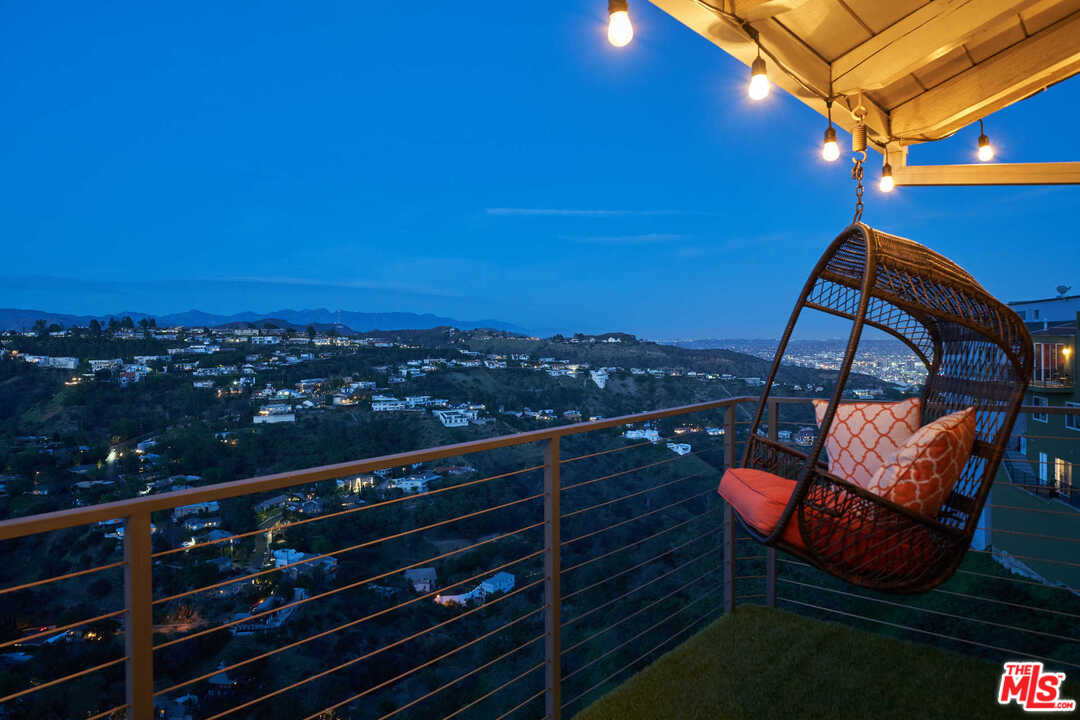 2150 Beech Knoll Road Los Angeles, CA 90046 - Photo 28 of 43