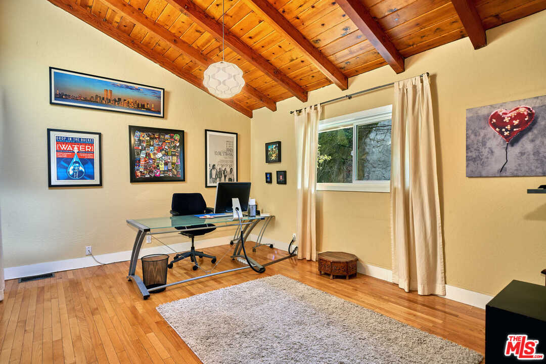 2150 Beech Knoll Road Los Angeles, CA 90046 - Photo 31 of 43