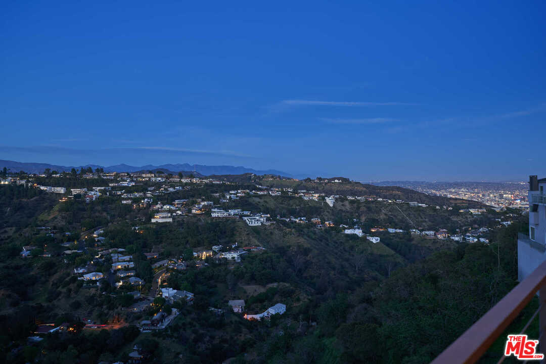 2150 Beech Knoll Road Los Angeles, CA 90046 - Photo 38 of 43