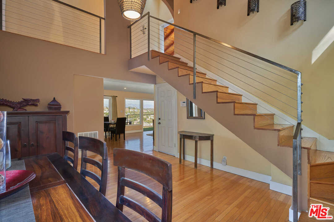 2150 Beech Knoll Road Los Angeles, CA 90046 - Photo 5 of 43