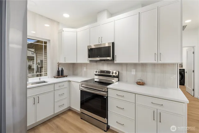 $849,950 | 15604 48th Place West, Edmonds, WA 98026