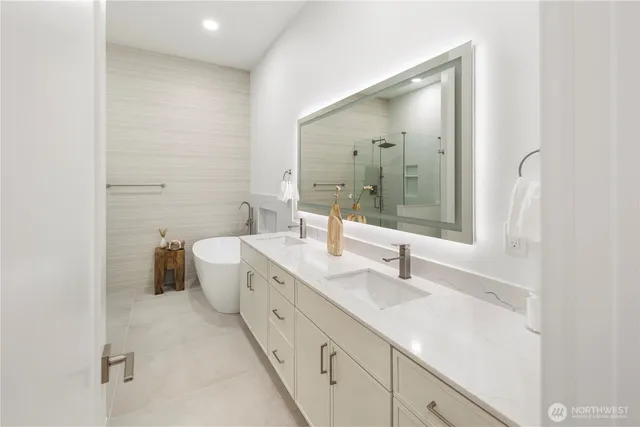 $849,950 | 15604 48th Place West, Edmonds, WA 98026