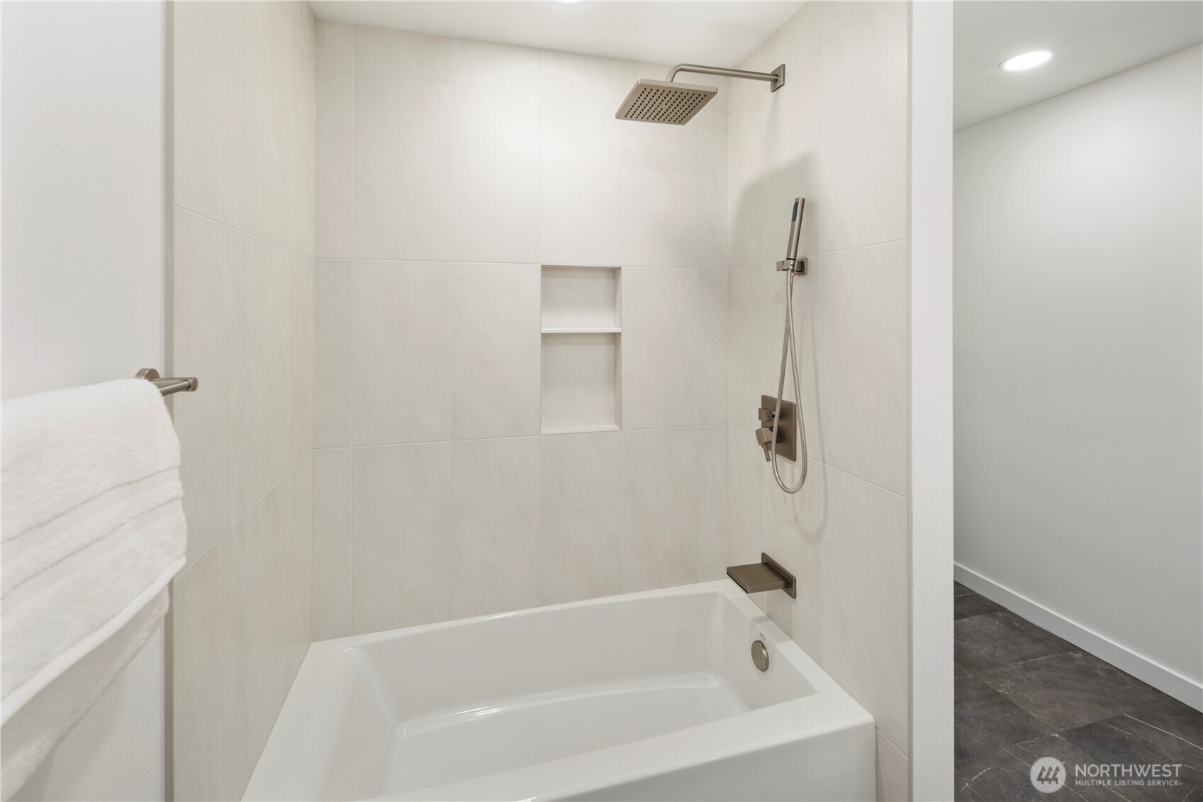 15604 48th Place West Edmonds, WA 98026 - Photo 23 of 32