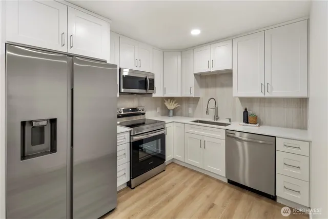 $849,950 | 15604 48th Place West, Edmonds, WA 98026