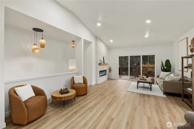 $849,950 | 15604 48th Place West, Edmonds, WA 98026