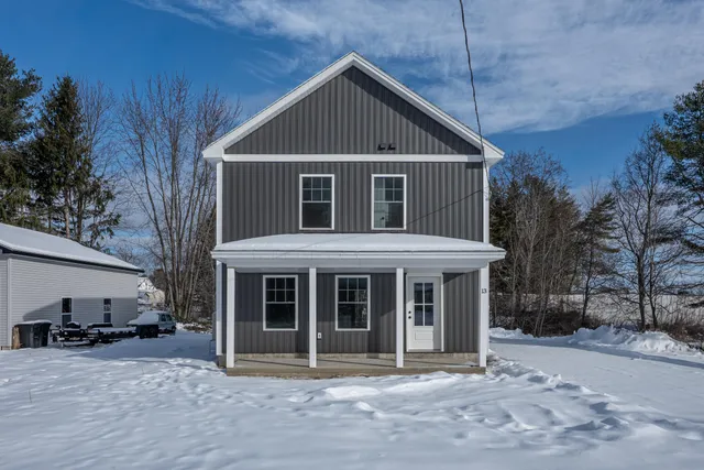 $329,000 | 13 Spring Street, Lisbon, ME 04250