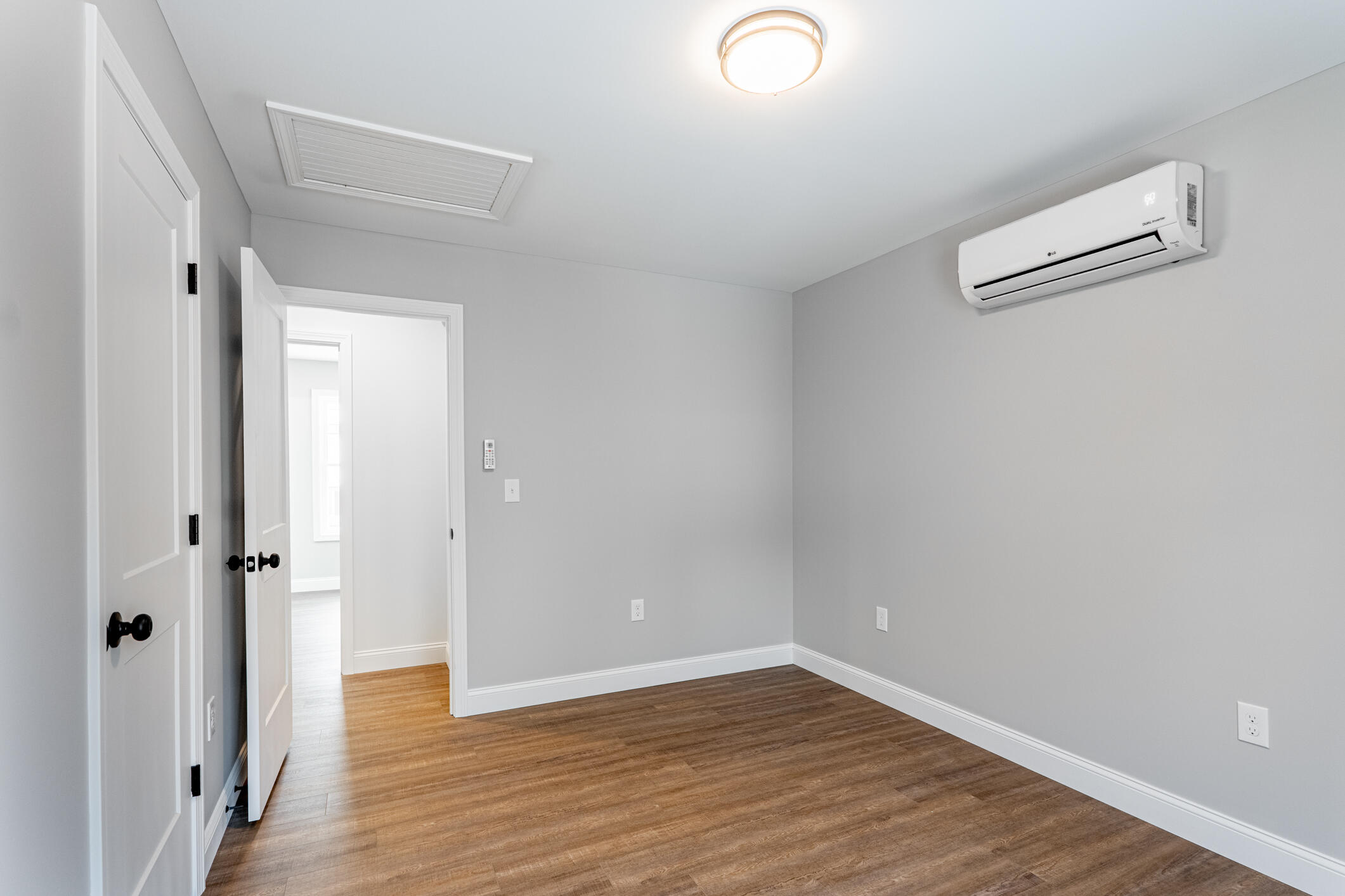 13 Spring Street Lisbon, ME 04250 - Photo 24 of 46 13SpringLisbon-37