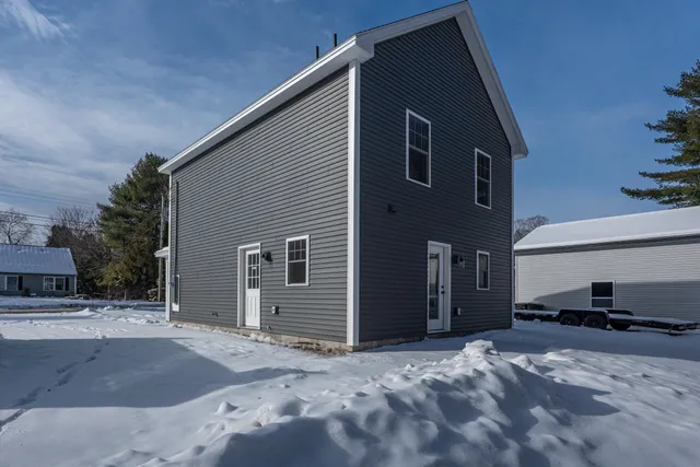 $329,000 | 13 Spring Street, Lisbon, ME 04250