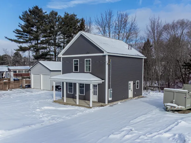 $329,000 | 13 Spring Street, Lisbon, ME 04250