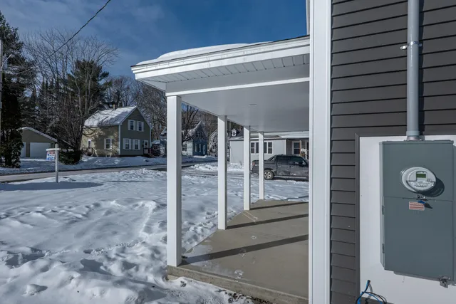 $329,000 | 13 Spring Street, Lisbon, ME 04250