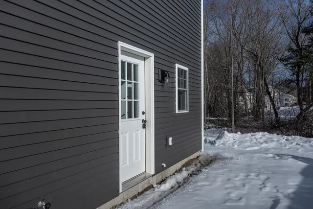 $329,000 | 13 Spring Street, Lisbon, ME 04250