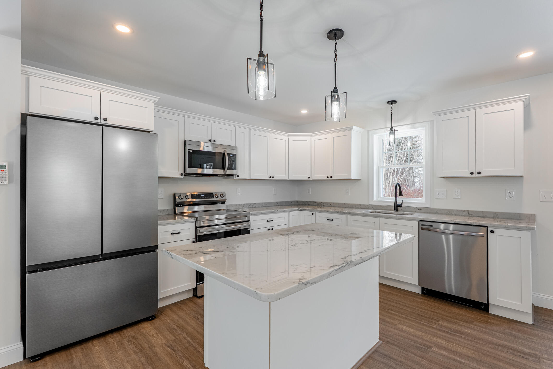 13 Spring Street Lisbon, ME 04250 - Photo 5 of 46 13SpringLisbon-21