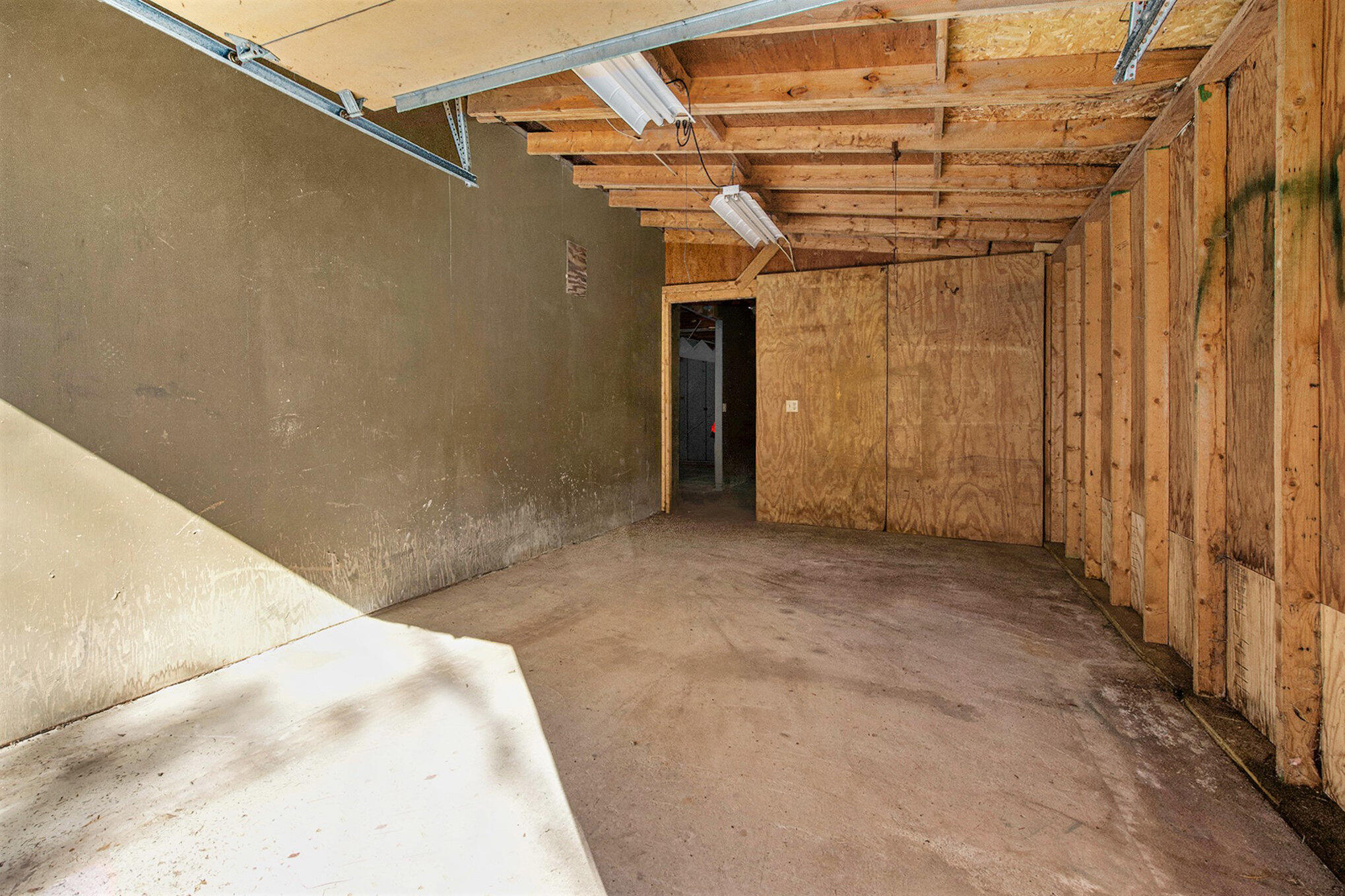 2972 Gale Road Ann Arbor, MI 48105 - Photo 32 of 50 038_dsc06386