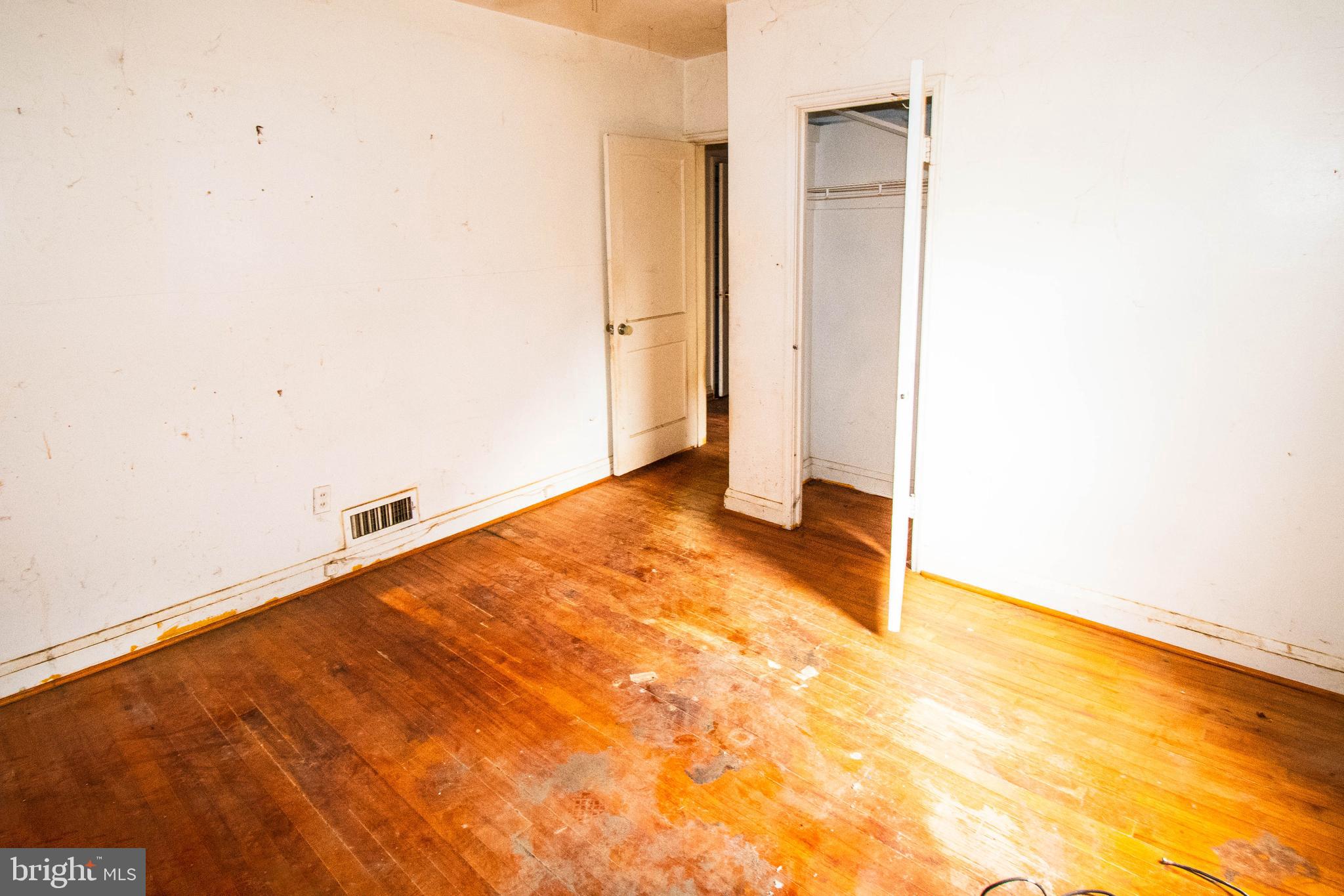 2713 Talbot Road Baltimore, MD 21216 - Photo 18 of 23