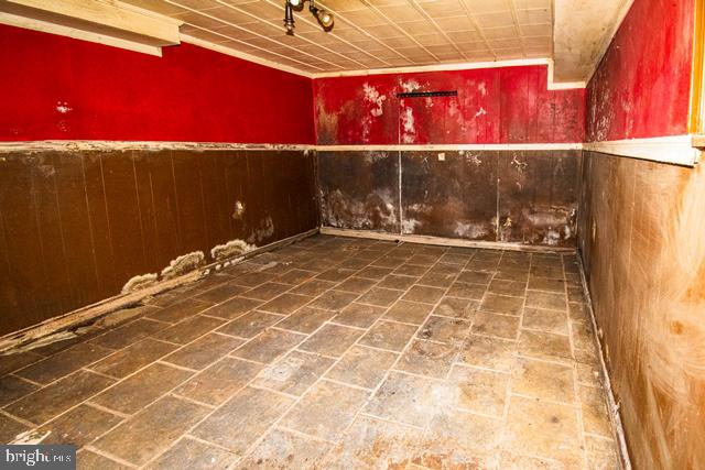 2713 Talbot Road Baltimore, MD 21216 - Photo 19 of 23