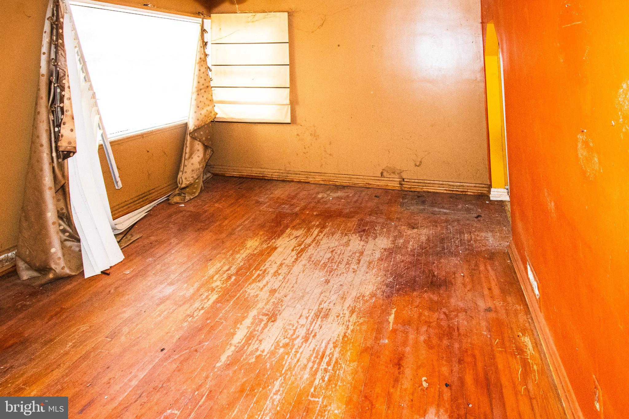 2713 Talbot Road Baltimore, MD 21216 - Photo 6 of 23