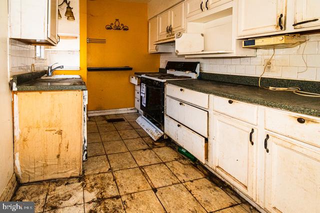 2713 Talbot Road Baltimore, MD 21216 - Photo 8 of 23