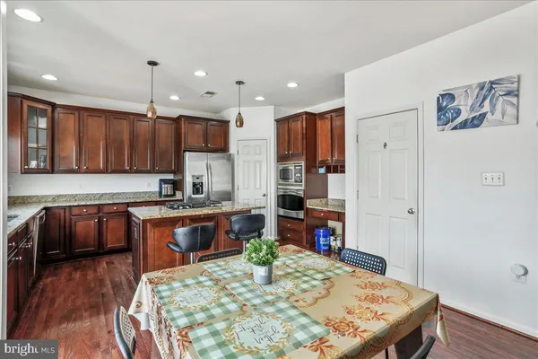 $529,000 | 301 Fontana Circle, Martinsburg, WV 25403