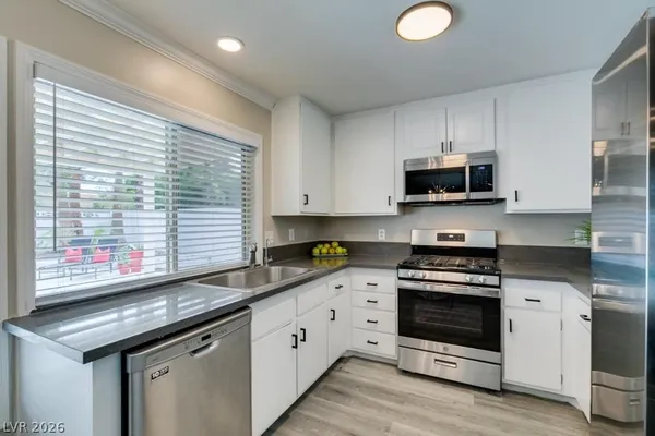 $2,895 | 7127 Limestone Road, Las Vegas, NV 89147
