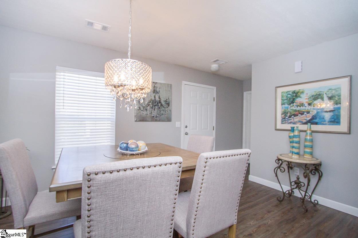 315 Hampton Ridge Drive Greer, SC 29651 - Photo 4 of 35 Gallery Image 4