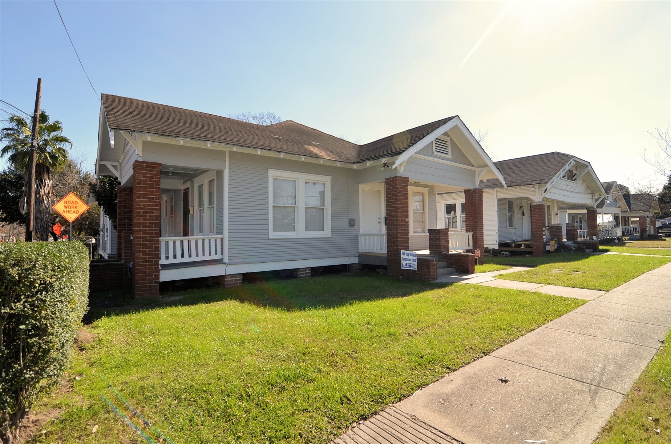 1602 Lee Street Houston, TX 77026 - Photo 3 of 26 a front view of a house with garden