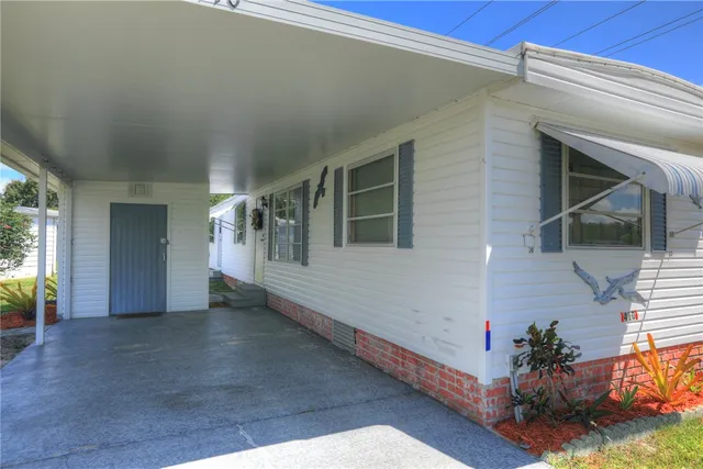 a view of an entryway