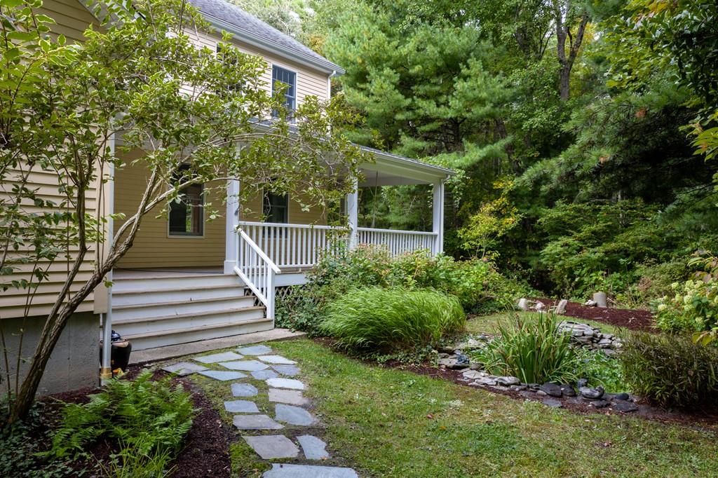 7 Olde Meadow Road Marion, MA 02738 - Photo 2 of 39