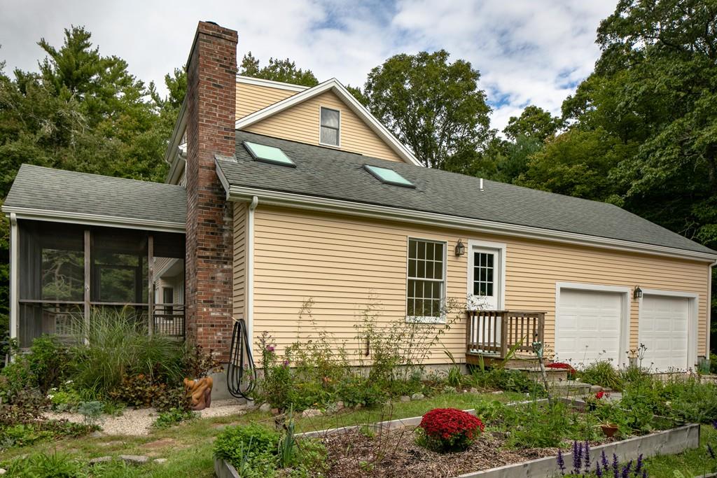 7 Olde Meadow Road Marion, MA 02738 - Photo 4 of 39
