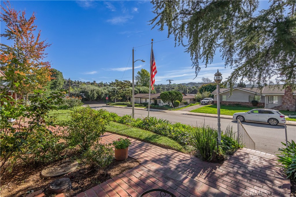 1355 East Level Street Covina, CA 91724 - Photo 4 of 30