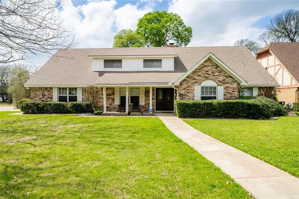 $445,000 | 919 Green Hills Road, Duncanville, TX 75137