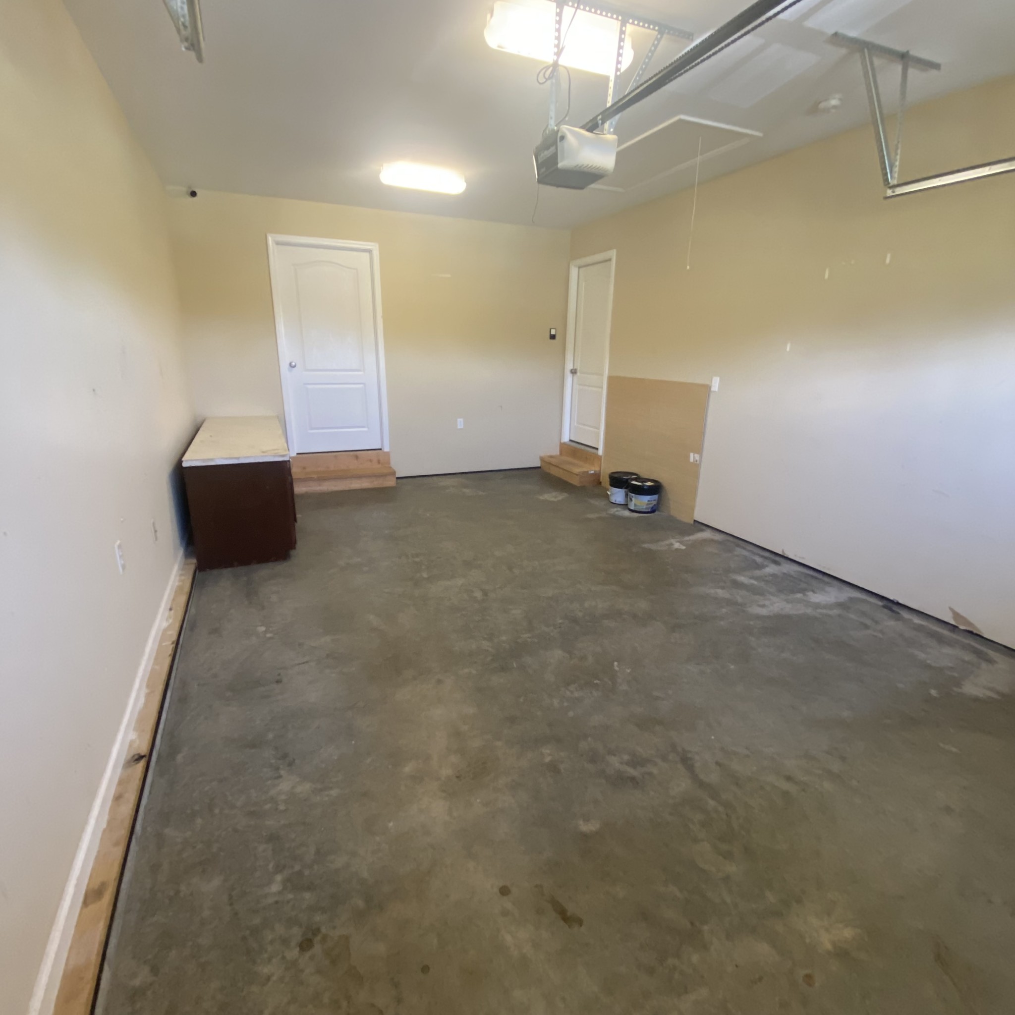 1055 Salem Ridge Road Clarksville, TN 37040 - Photo 18 of 18 an empty room with a ceiling fan and window