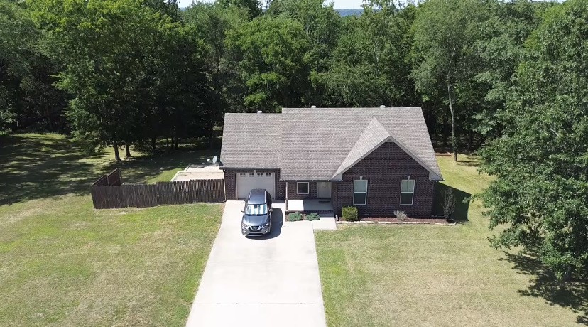 1055 Salem Ridge Road Clarksville, TN 37040 - Photo 2 of 18 a view of a house with swimming pool and sitting area