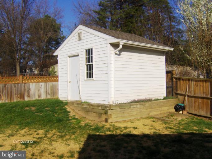 13105 Kumar Road Woodbridge, VA 22193 - Photo 2 of 9 View
