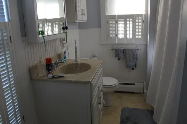 $545,000 | 18 Elmwood Avenue, South Portland, ME 04106